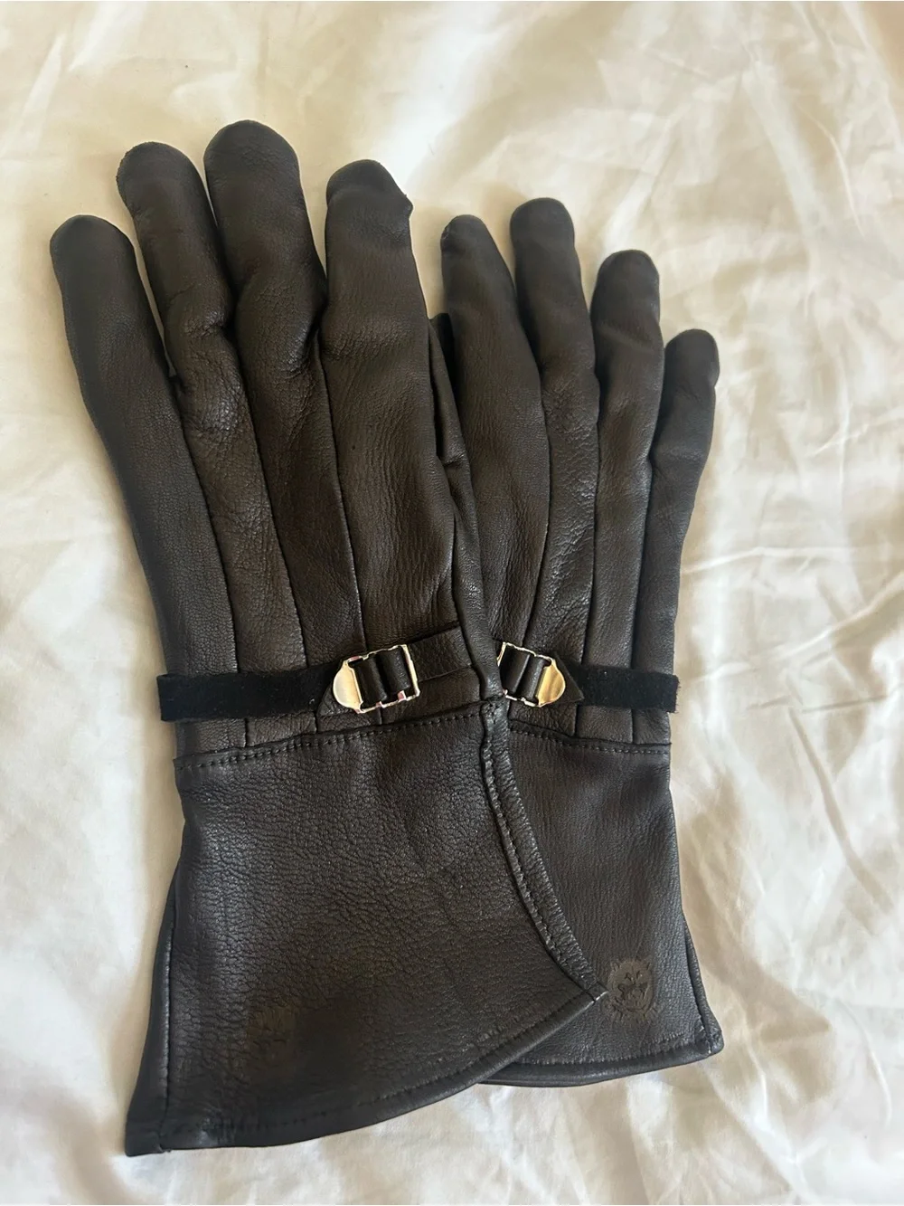 VINTAGE Black Leather Women’s Gloves with Buckle Accent